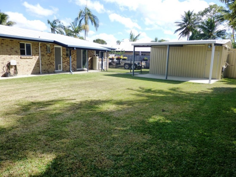 15 Leister Court, Bucasia QLD 4750