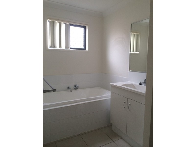 70 Scarborough circuit, Blacks Beach QLD 4740