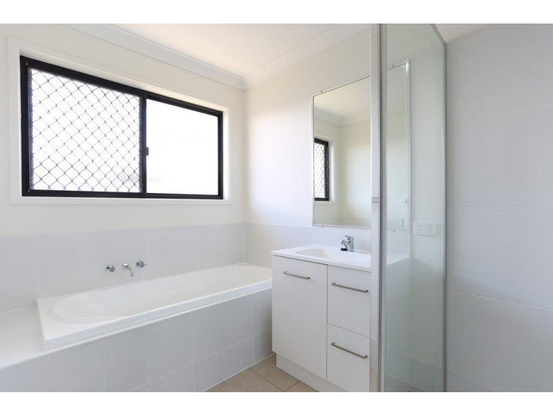 48 Donovan Street, Blacks Beach QLD 4740