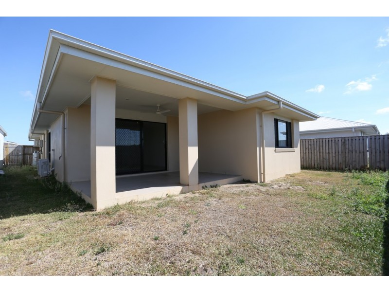 48 Donovan Street, Blacks Beach QLD 4740