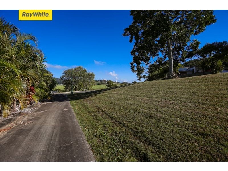 4 Pepsy Court, Glenella QLD 4740