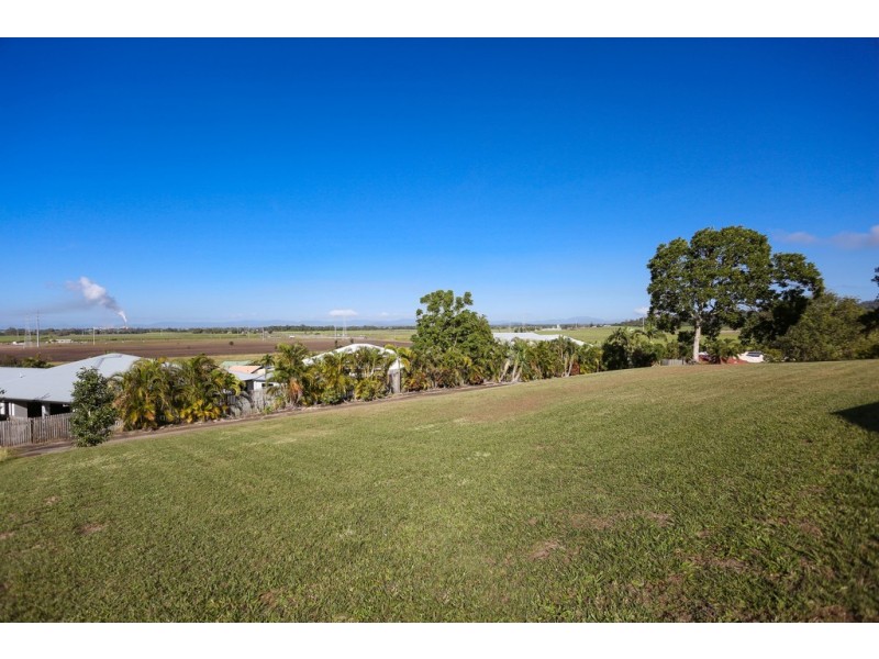 4 Pepsy Court, Glenella QLD 4740