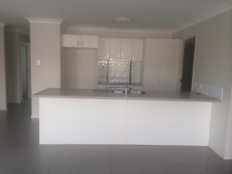 71 Newport Parade, Blacks Beach QLD 4740