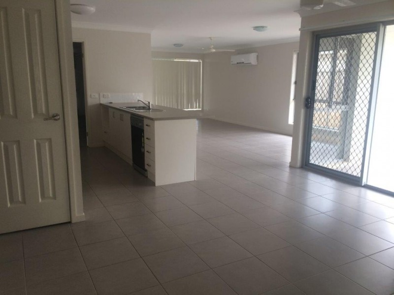 71 Newport Parade, Blacks Beach QLD 4740