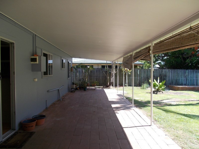 9 Searle Street, Bucasia QLD 4750