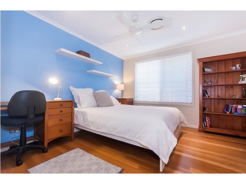 13 Sunset Beach Court, Shoal Point QLD 4750