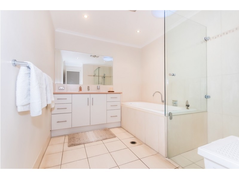 13 Sunset Beach Court, Shoal Point QLD 4750