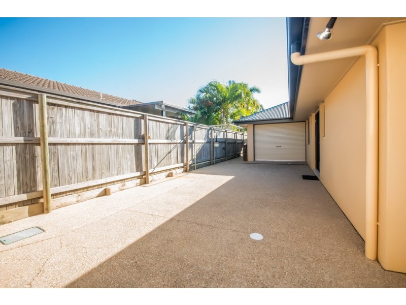 5 Tribute Court, Glenella QLD 4740