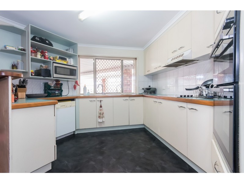 46 Bradman Drive, Glenella QLD 4740