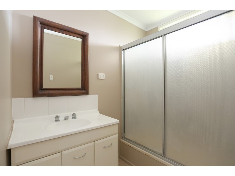 3 Bowen Court, Mount Pleasant QLD 4740