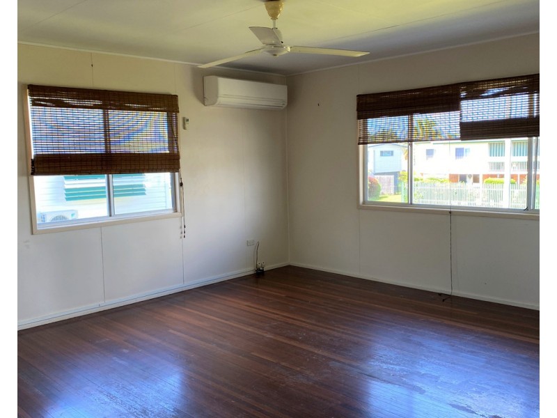 22 Pharlap Parade, Ooralea QLD 4740