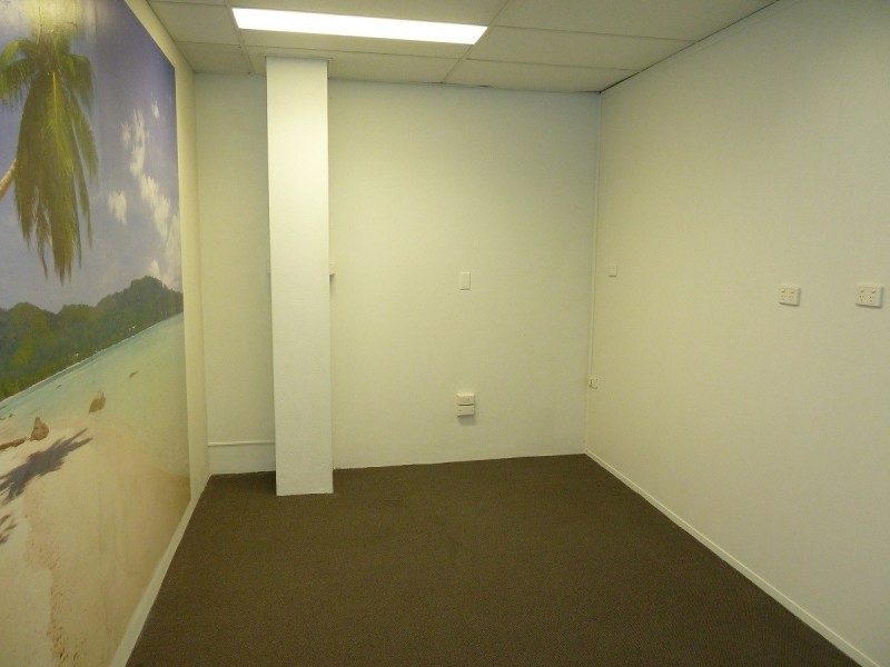 64 Victoria, Mackay QLD 4740