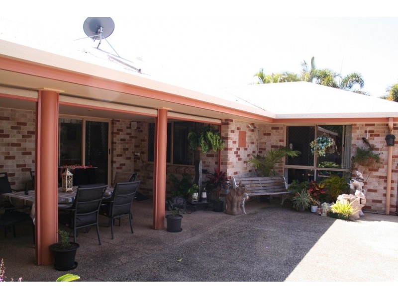27 Marine Parade, Bucasia QLD 4750