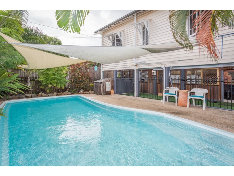 9 Lloyd Street, West Mackay QLD 4740