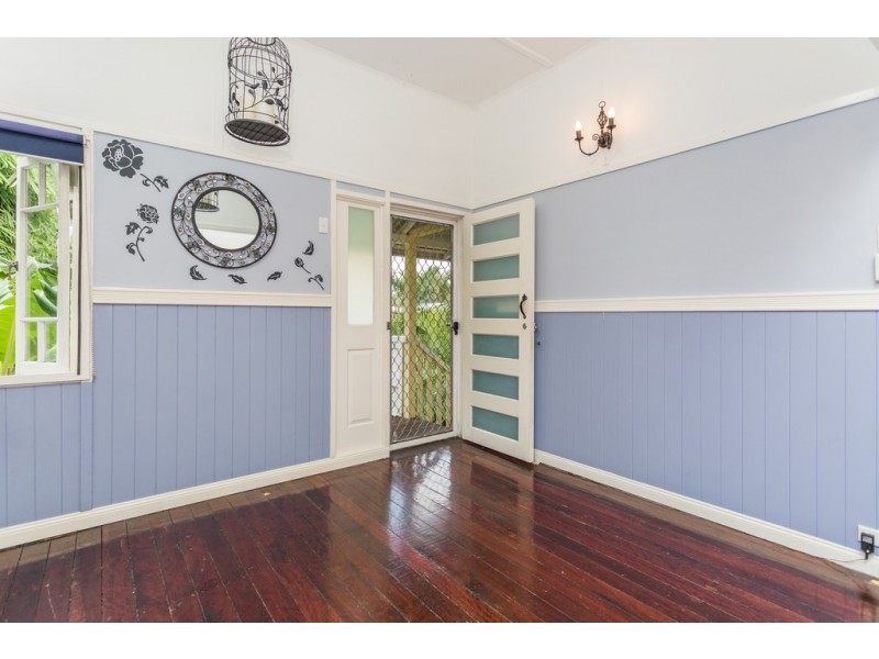 9 Lloyd Street, West Mackay QLD 4740