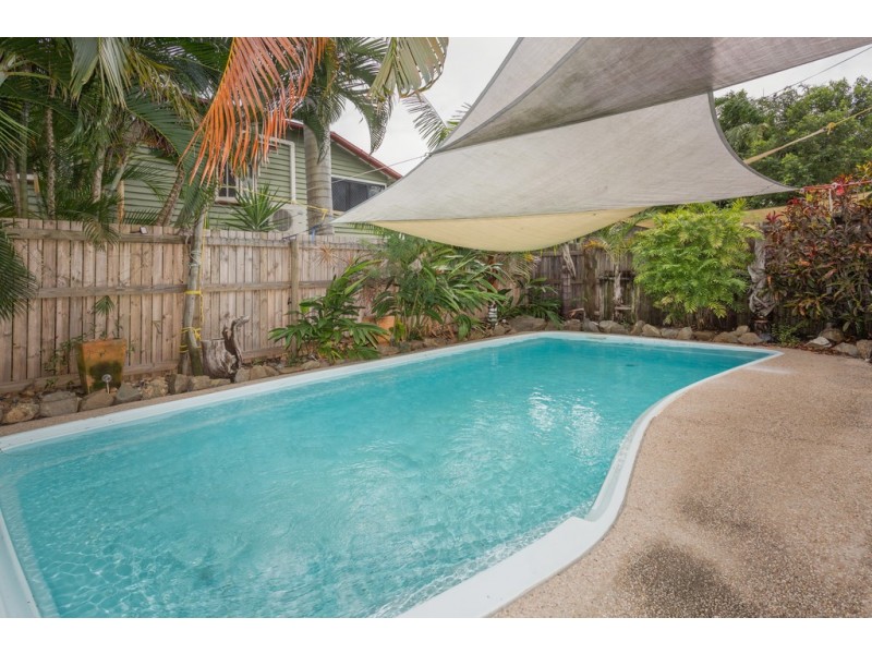 9 Lloyd Street, West Mackay QLD 4740