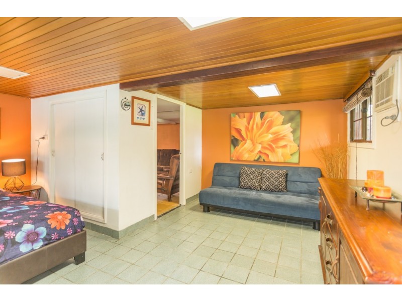 9 Lloyd Street, West Mackay QLD 4740