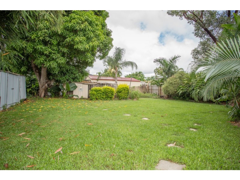 9 Lloyd Street, West Mackay QLD 4740