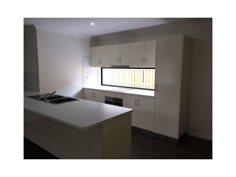 11 Esperance Avenue, Blacks Beach QLD 4740