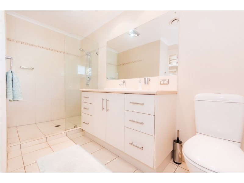 13 Sunset Beach Court, Shoal Point QLD 4750