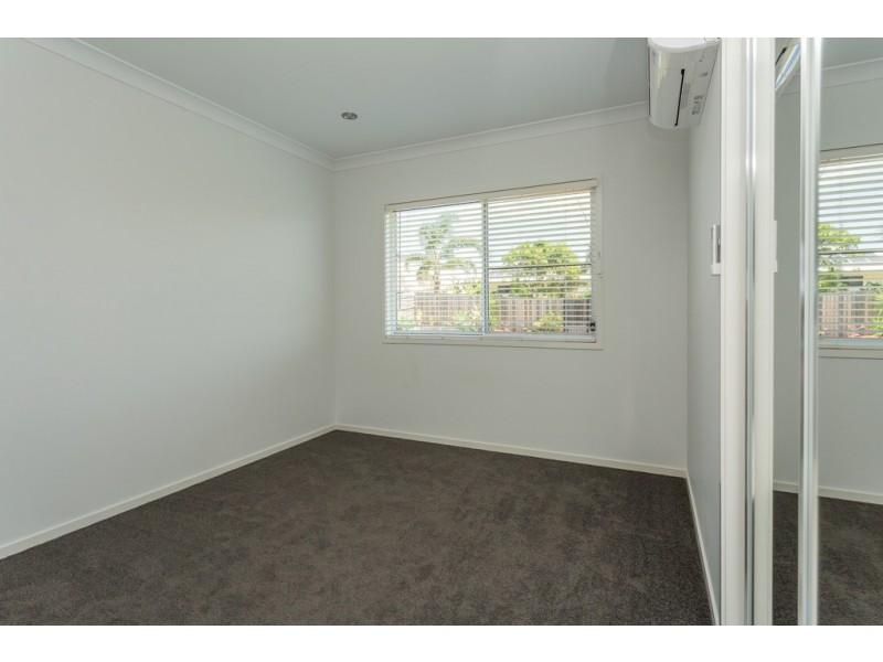 27 Douglas Crescent, Rural View QLD 4740