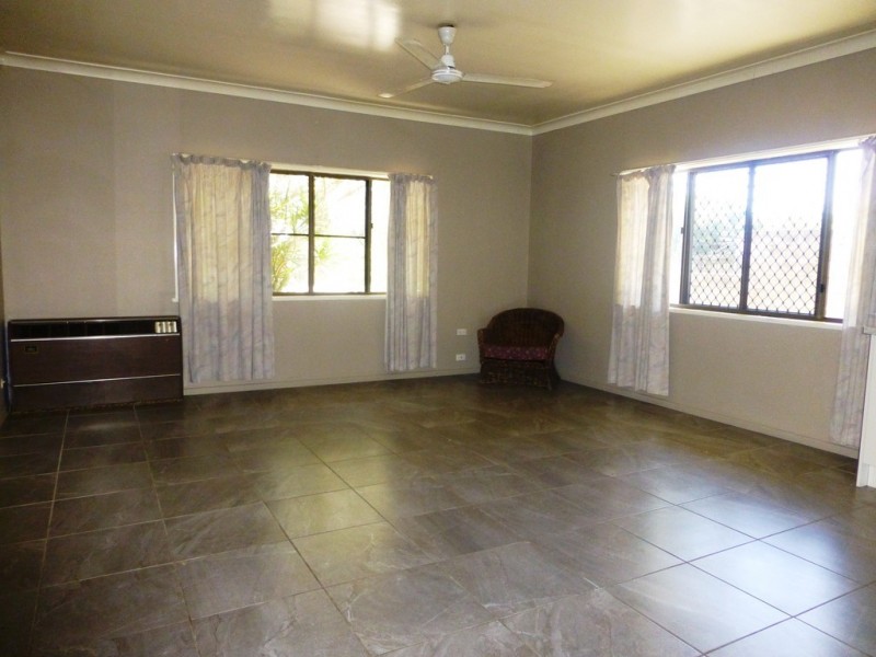 2/4 Mooney Court, Glenella QLD 4740