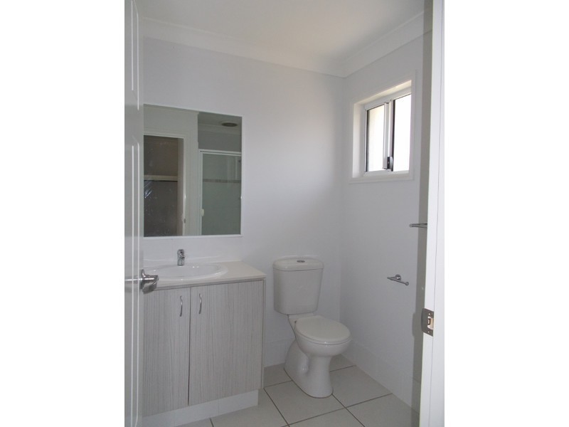 7 Holloways Court, Blacks Beach QLD 4740
