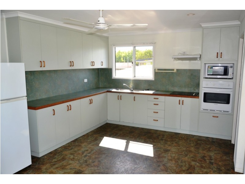 5 Tulloch Street, Ooralea QLD 4740