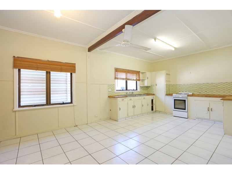 11 Canberra Street, North Mackay QLD 4740