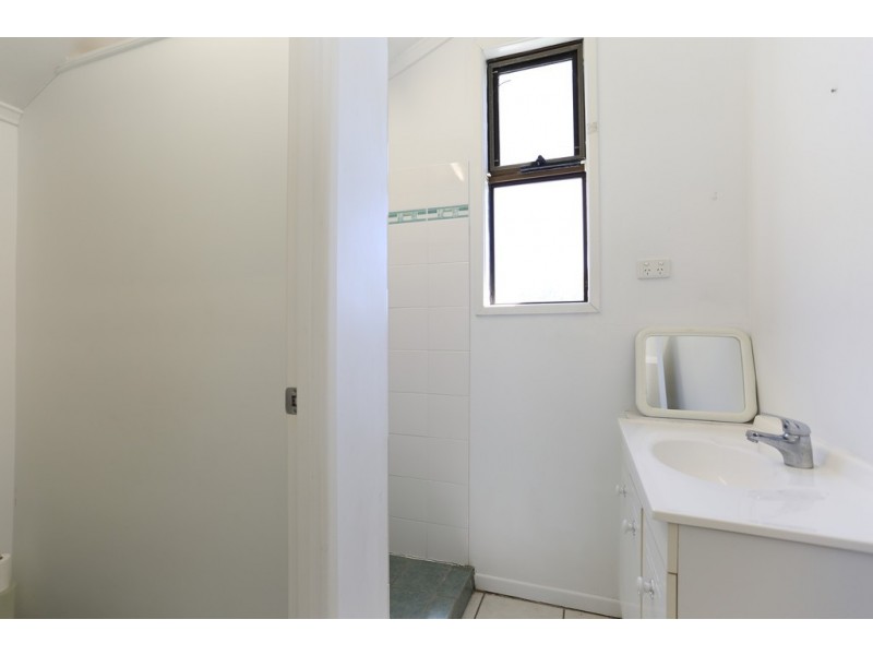 11 Canberra Street, North Mackay QLD 4740