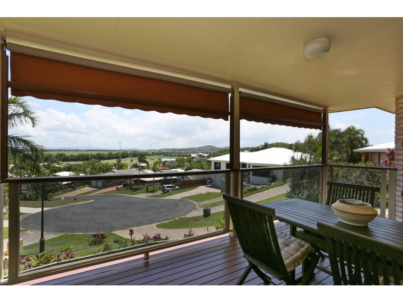 15 Roy Court, Glenella QLD 4740