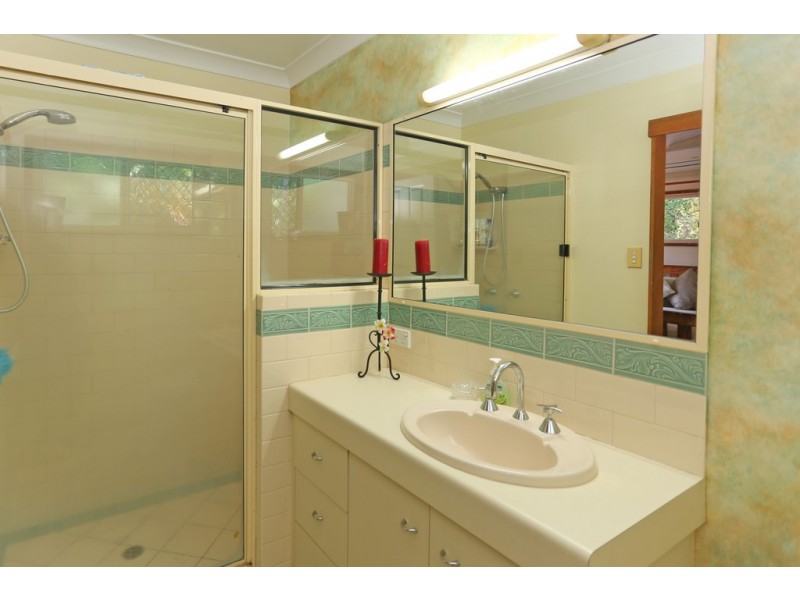 15 Roy Court, Glenella QLD 4740