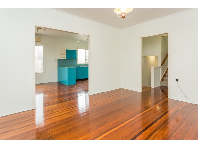 8 Valley Street, North Mackay QLD 4740