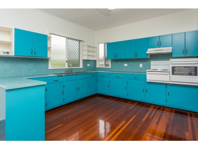 8 Valley Street, North Mackay QLD 4740
