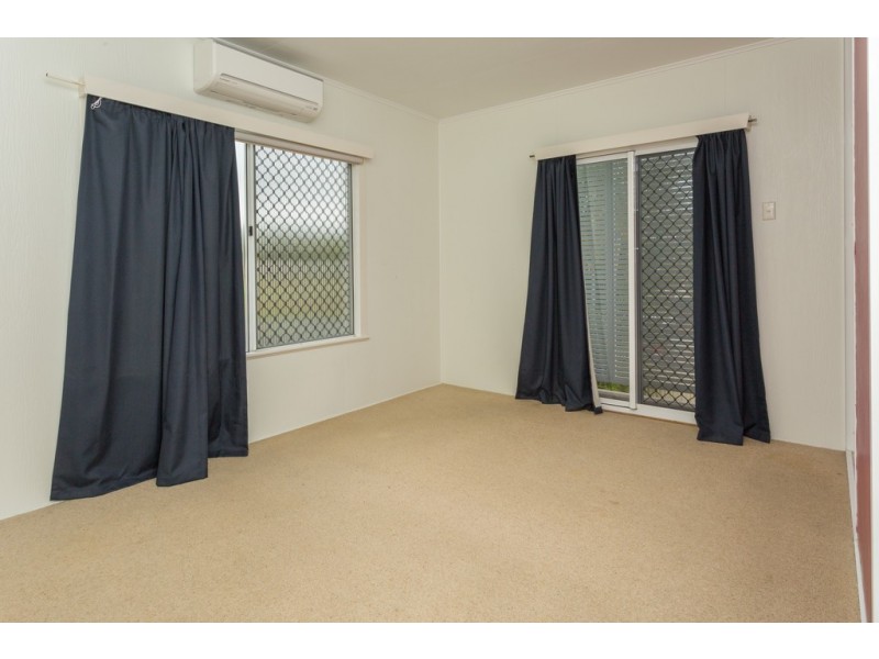 8 Valley Street, North Mackay QLD 4740