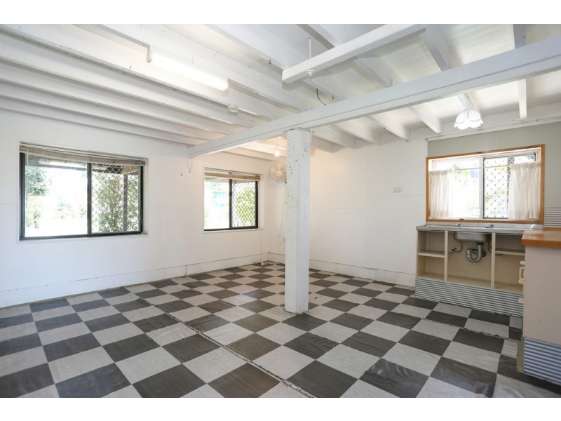 24 Kathleen Street, Sarina QLD 4737