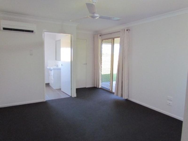 76 Canecutters Drive, Ooralea QLD 4740