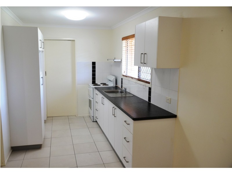 2/11 Tolcher Street, Mount Pleasant QLD 4740