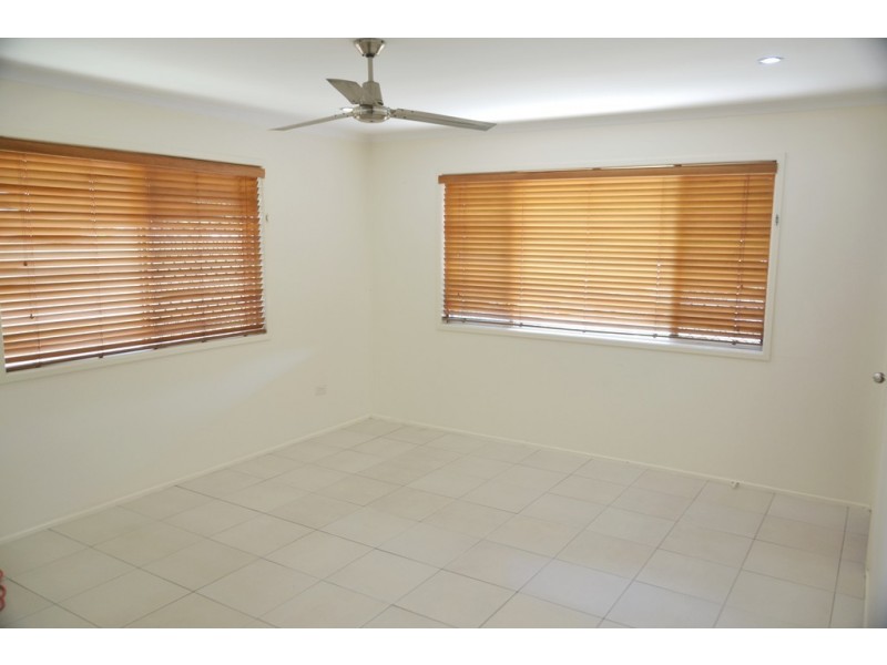 2/11 Tolcher Street, Mount Pleasant QLD 4740