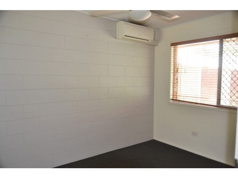 2/11 Tolcher Street, Mount Pleasant QLD 4740