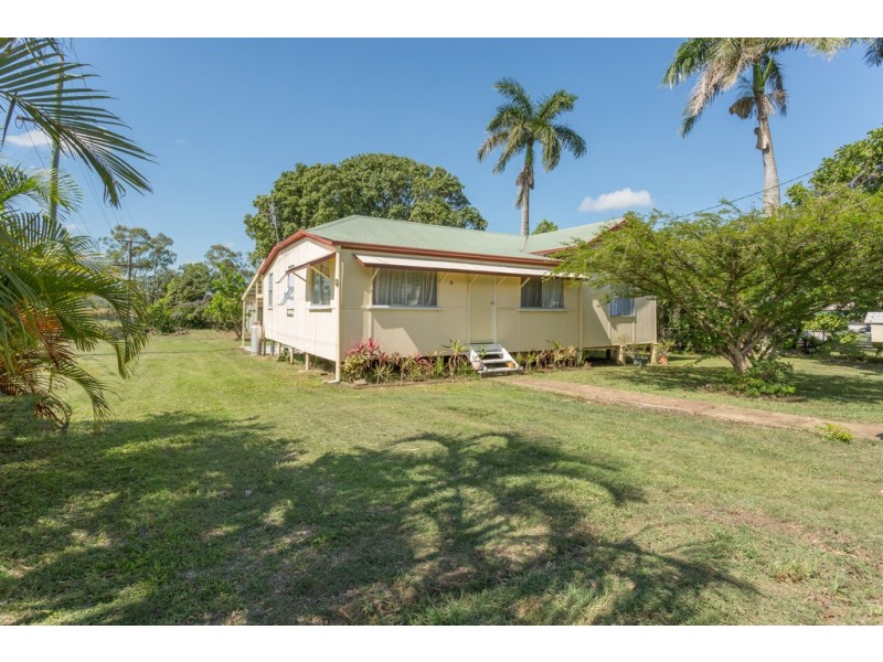 18 Atherton Street, Sarina QLD 4737