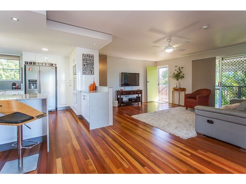 2 Mackenzie Street, Eimeo QLD 4740