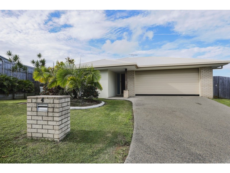 4 Bonney Street, Rural View QLD 4740