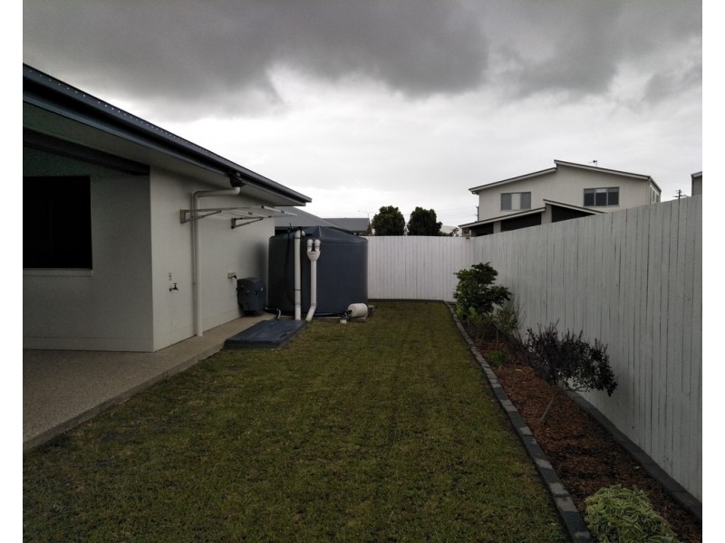 68 Makybe Diva Drive, Ooralea QLD 4740