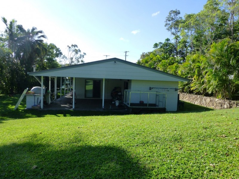 2088 Maraju-Yakapari Road, The Leap QLD 4740