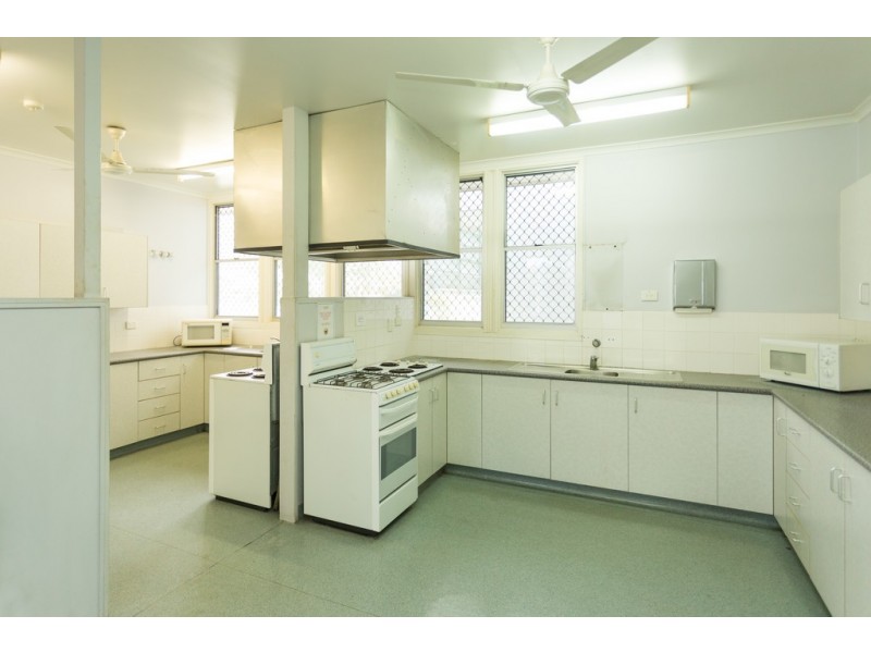 16 Boddington Street, Mackay QLD 4740