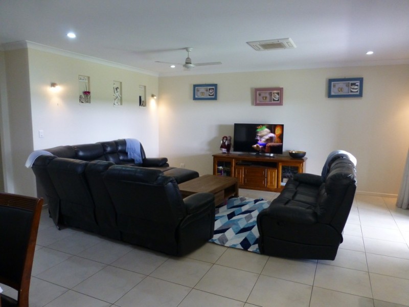 7 Hocking Crescent, Marian QLD 4753