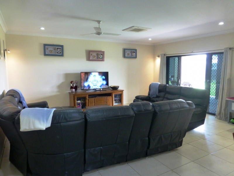 7 Hocking Crescent, Marian QLD 4753