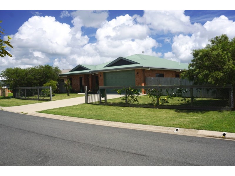 7 Hocking Crescent, Marian QLD 4753