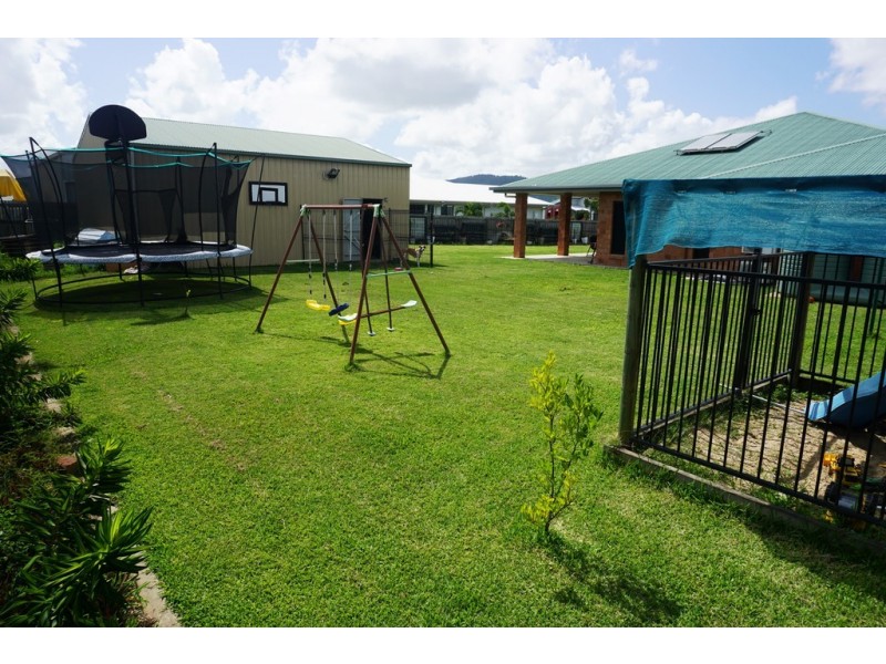 7 Hocking Crescent, Marian QLD 4753